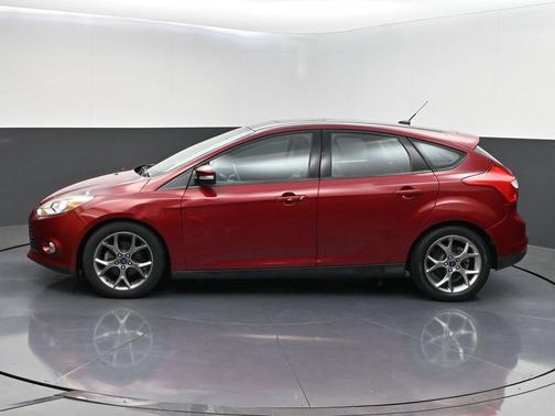 Ruby Red 2014 Ford Focus SE