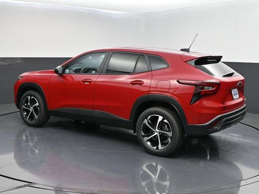 Apex Red 2026 Chevrolet Trax FWD 1RS