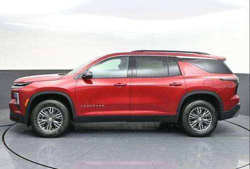 Radiant Red Tintcoat 2026 Chevrolet Traverse LT