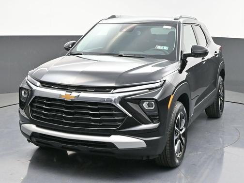 Mosaic Black Metallic 2026 Chevrolet Trailblazer LT