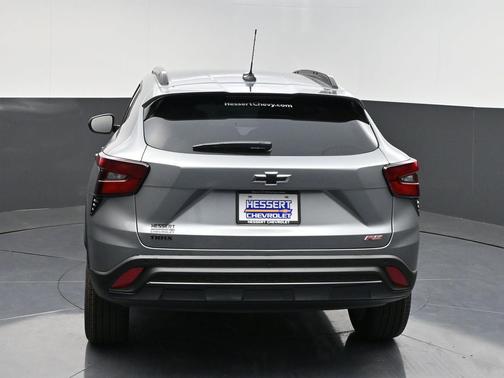 Sterling Gray Metallic 2026 Chevrolet Trax FWD 2RS