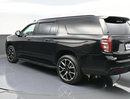 2023 Chevrolet Suburban RST