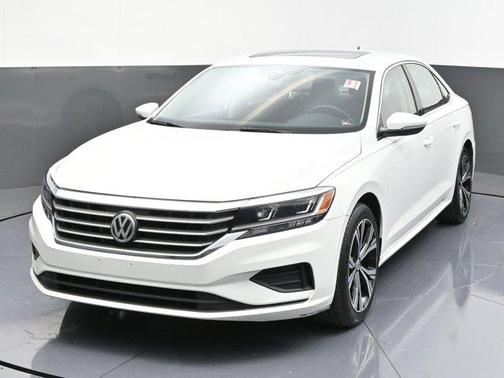 2022 Volkswagen Passat 2.0T SE