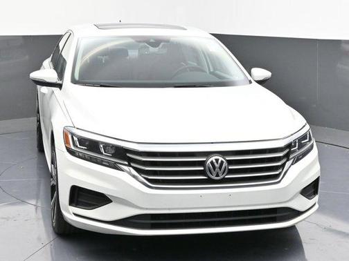2022 Volkswagen Passat 2.0T SE