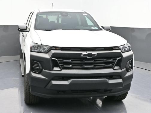 Summit White 2026 Chevrolet Colorado WT