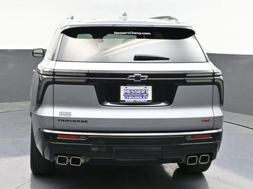 Sterling Gray Metallic 2024 Chevrolet Traverse RS