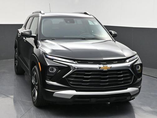 Mosaic Black Metallic 2025 Chevrolet Trailblazer LT