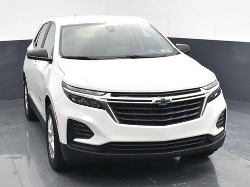 Summit White 2022 Chevrolet Equinox LS