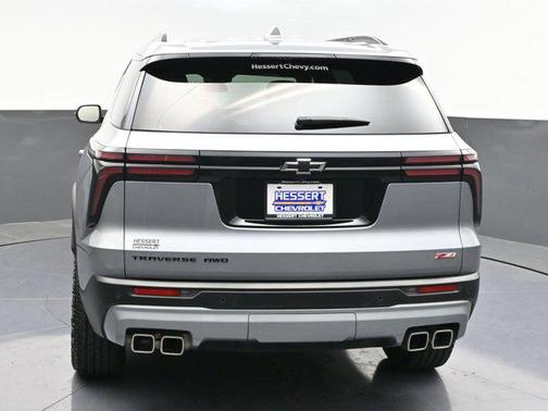 Sterling Gray Metallic 2024 Chevrolet Traverse AWD Z71