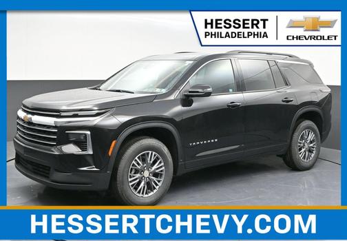 Mosaic Black Metallic 2026 Chevrolet Traverse LT