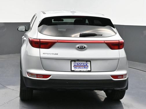 Sparkling Silver 2019 Kia Sportage LX