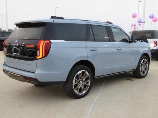 2025 Ford Expedition King Ranch