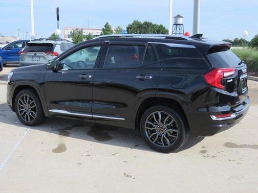 2023 GMC Terrain Denali