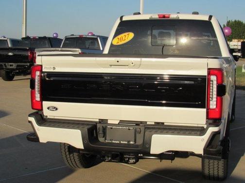 Star White 2027 Ford F-250 Platinum
