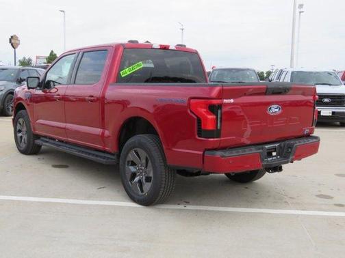 2025 Ford F-150 Lightning Flash