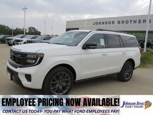 Star White 2025 Ford Expedition Platinum