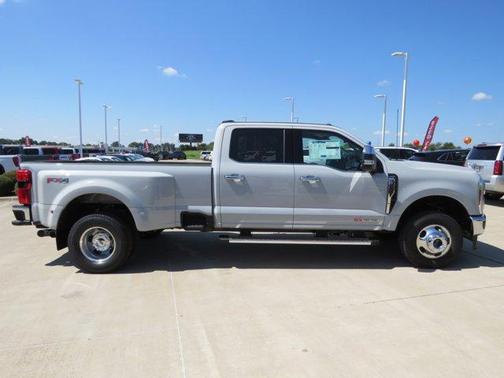2026 Ford F-350 Lariat Super Duty