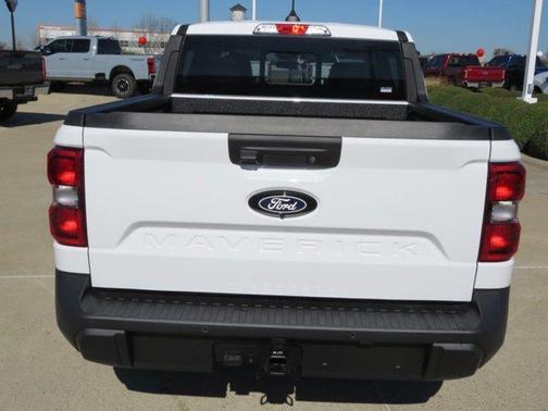 Oxford White 2026 Ford Maverick Lariat