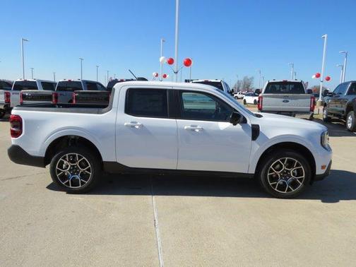 Oxford White 2026 Ford Maverick Lariat