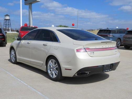 2016 Lincoln MKZ Base