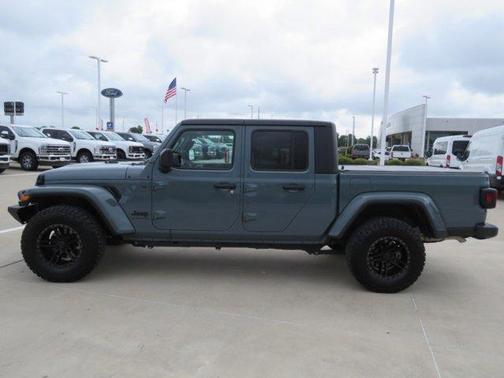 2024 Jeep Gladiator Sport