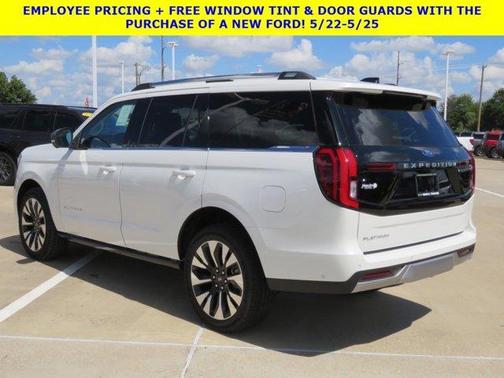 Star White 2025 Ford Expedition Platinum
