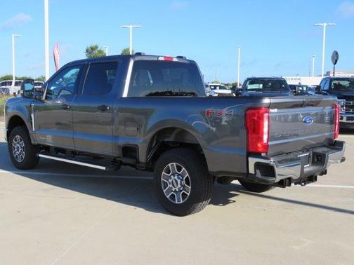 2025 Ford F-250 XLT