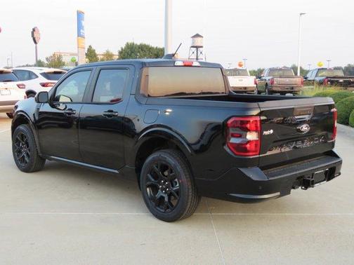 2025 Ford Maverick Lobo Standard