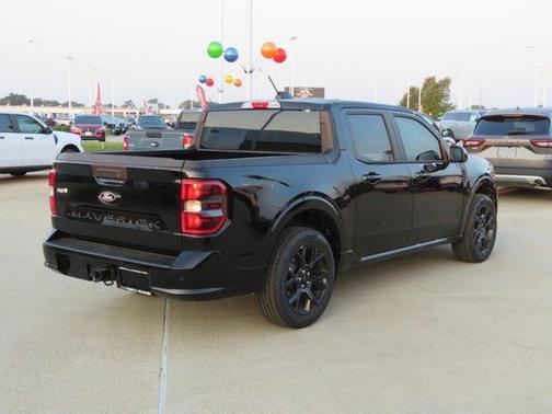 2025 Ford Maverick Lobo Standard
