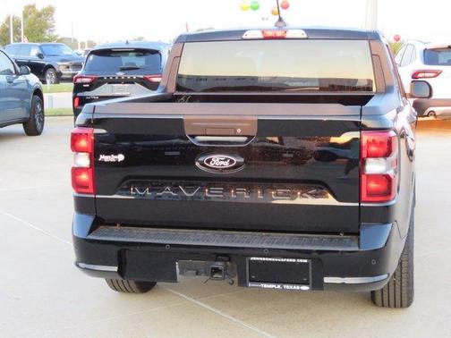 2025 Ford Maverick Lobo Standard