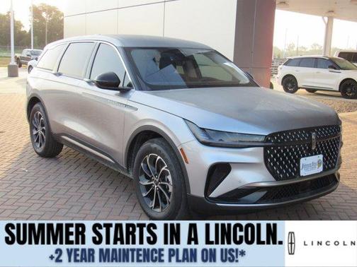 Silver Radiance 2026 Lincoln Nautilus Premiere