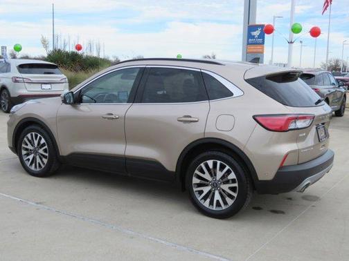 2020 Ford Escape Titanium Hybrid