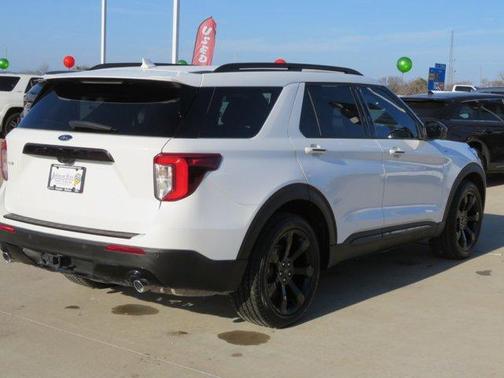 2023 Ford Explorer ST-Line