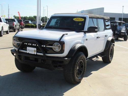 Oxford White 2023 Ford Bronco Wildtrak