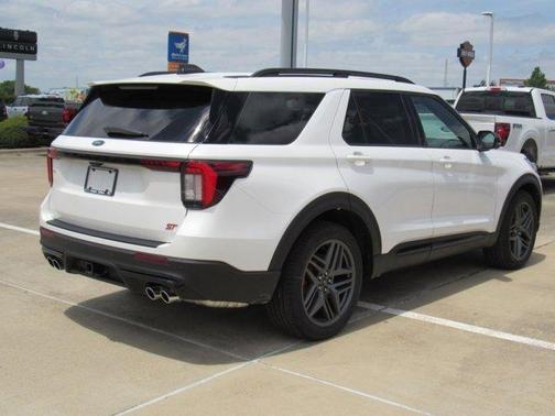 Star White 2026 Ford Explorer ST