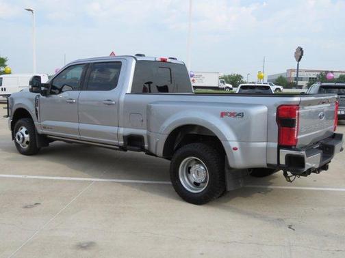2023 Ford F-350 Lariat Super Duty