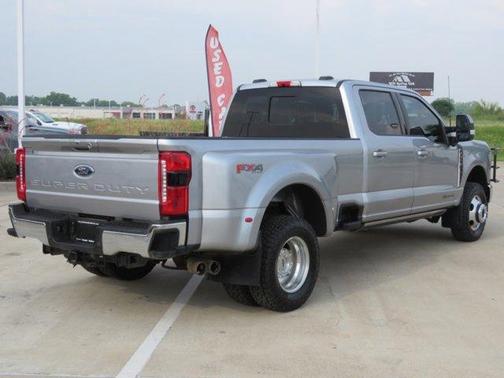 2023 Ford F-350 Lariat Super Duty