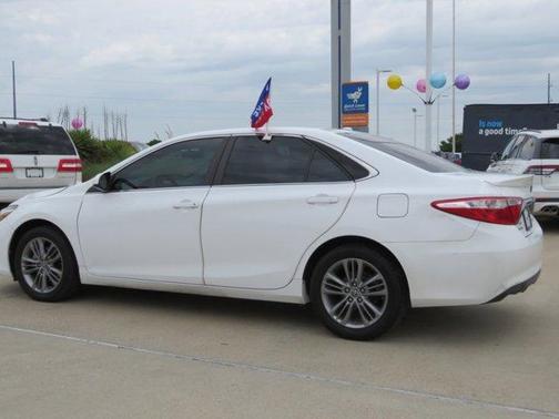 2016 Toyota Camry SE