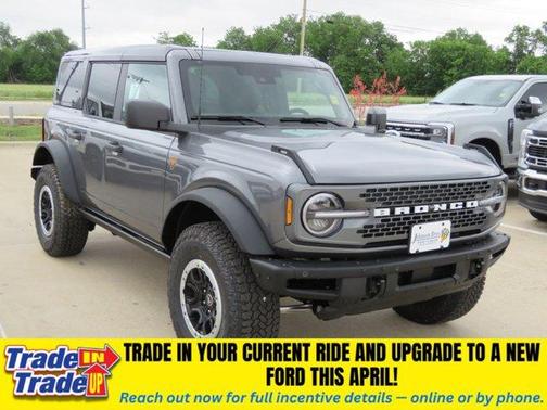 Carbonized Gray Metallic 2026 Ford Bronco Badlands