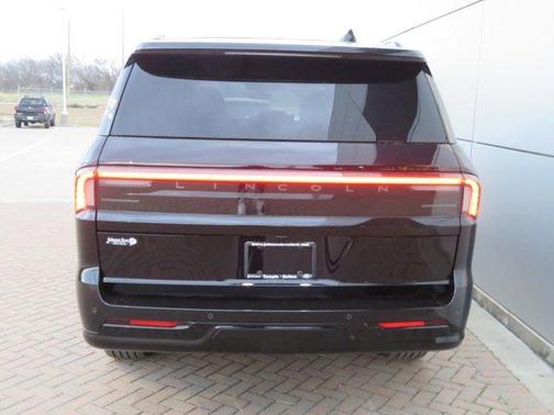 2026 Lincoln Navigator L Reserve