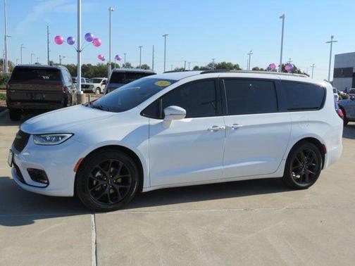 2021 Chrysler Pacifica Touring