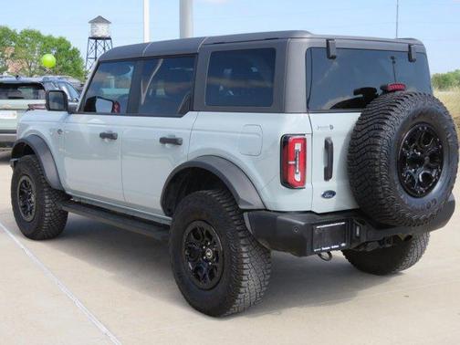 Cactus Green / Gray 2024 Ford Bronco Wildtrak