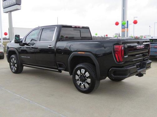 2024 GMC Sierra 2500 Denali