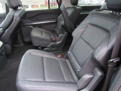 Black Metallic 2026 Lincoln Navigator L Reserve