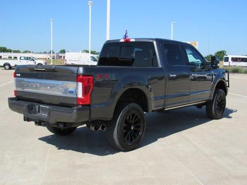 Magnetic 2019 Ford F-250 Platinum