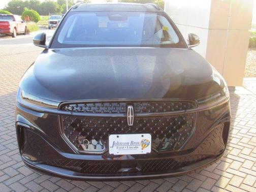 Infinite Black Metallic 2026 Lincoln Nautilus Reserve