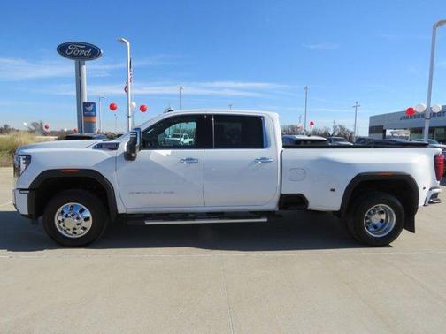 2025 GMC Sierra 3500 Denali