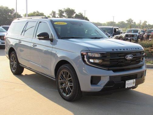 Glacier Gray 2027 Ford Expedition Max Platinum