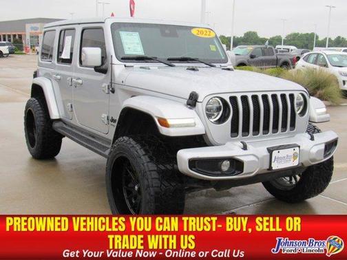 Silver Zynith Clearcoat 2022 Jeep Wrangler Unlimited Sahara