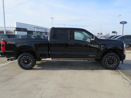 2026 Ford F-250 Platinum